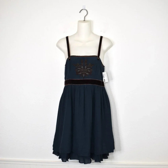 Cecico Embroidered Babydoll Dress Sz M Floral Smocked Back Whimsigoth Boho NWT - Picture 1 of 16